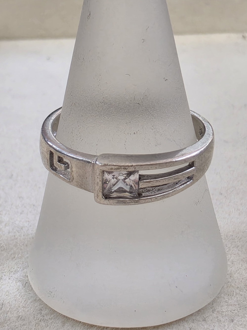 Sterling Silver Princess Cut Solitaire Ring Size 9 | 925 | CZ | 2.92g